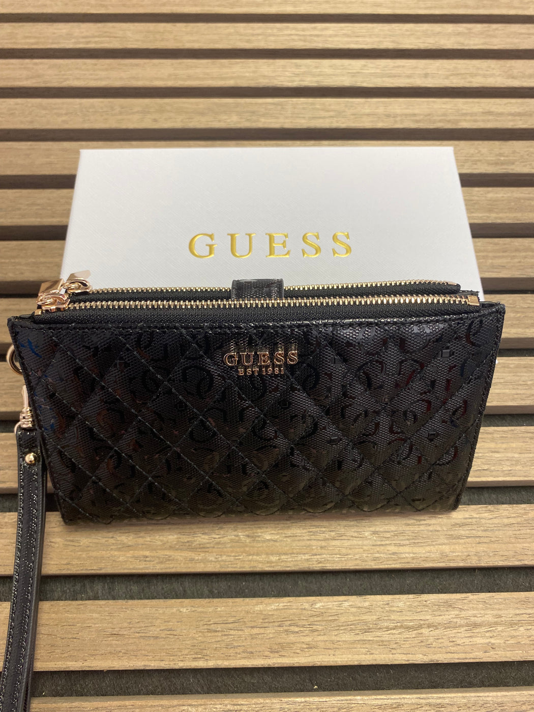 Gg932257 guess black  yarmilla organiser wallet