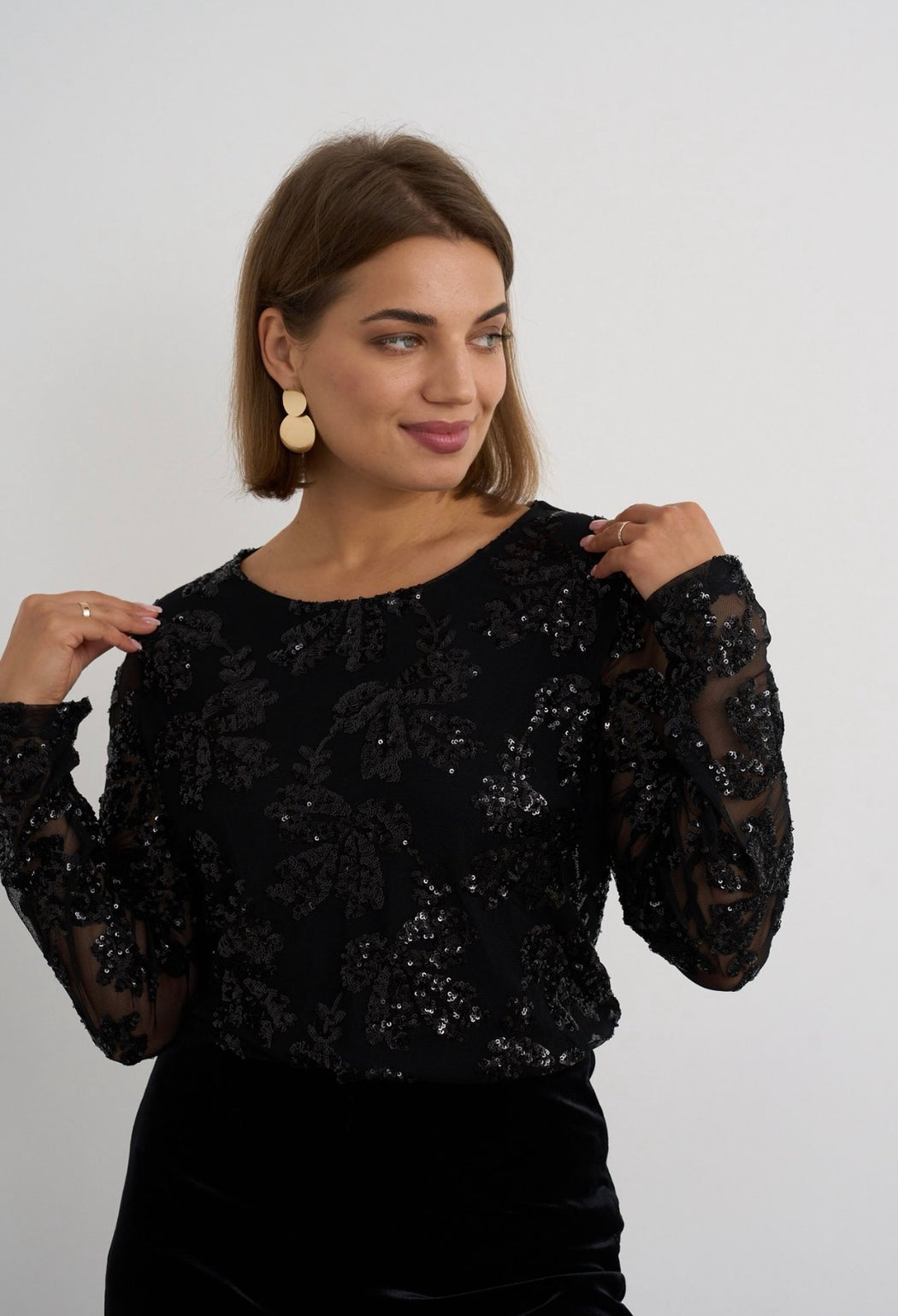 Black signet sequinned top