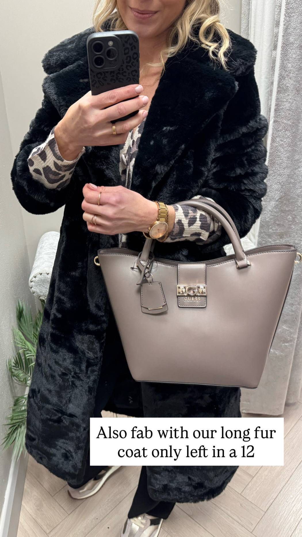 Guess bag VG989122
DARK TAUPE JANE