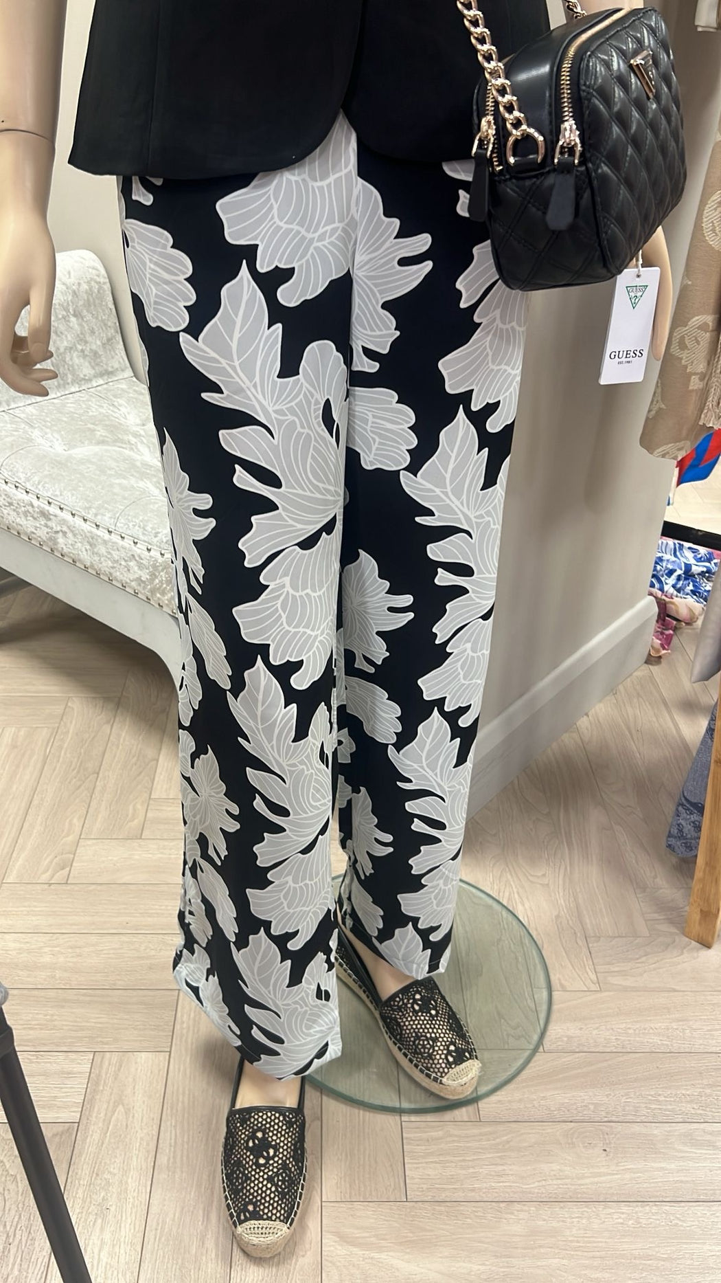 Guess black leather trim espradrils