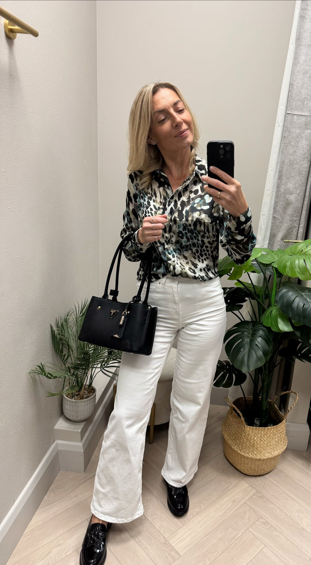 Guess black meridan shoulder bag
