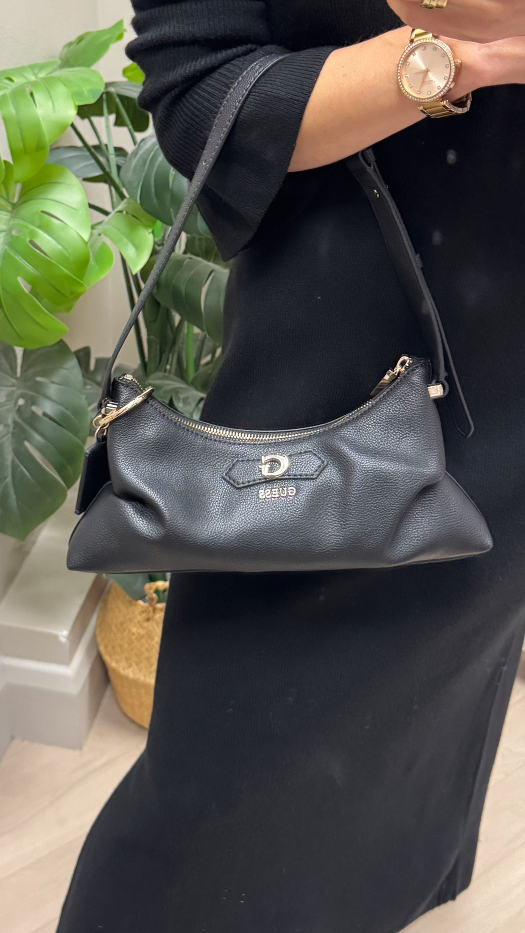 Guess black Suzy Shoulder bag BG232202