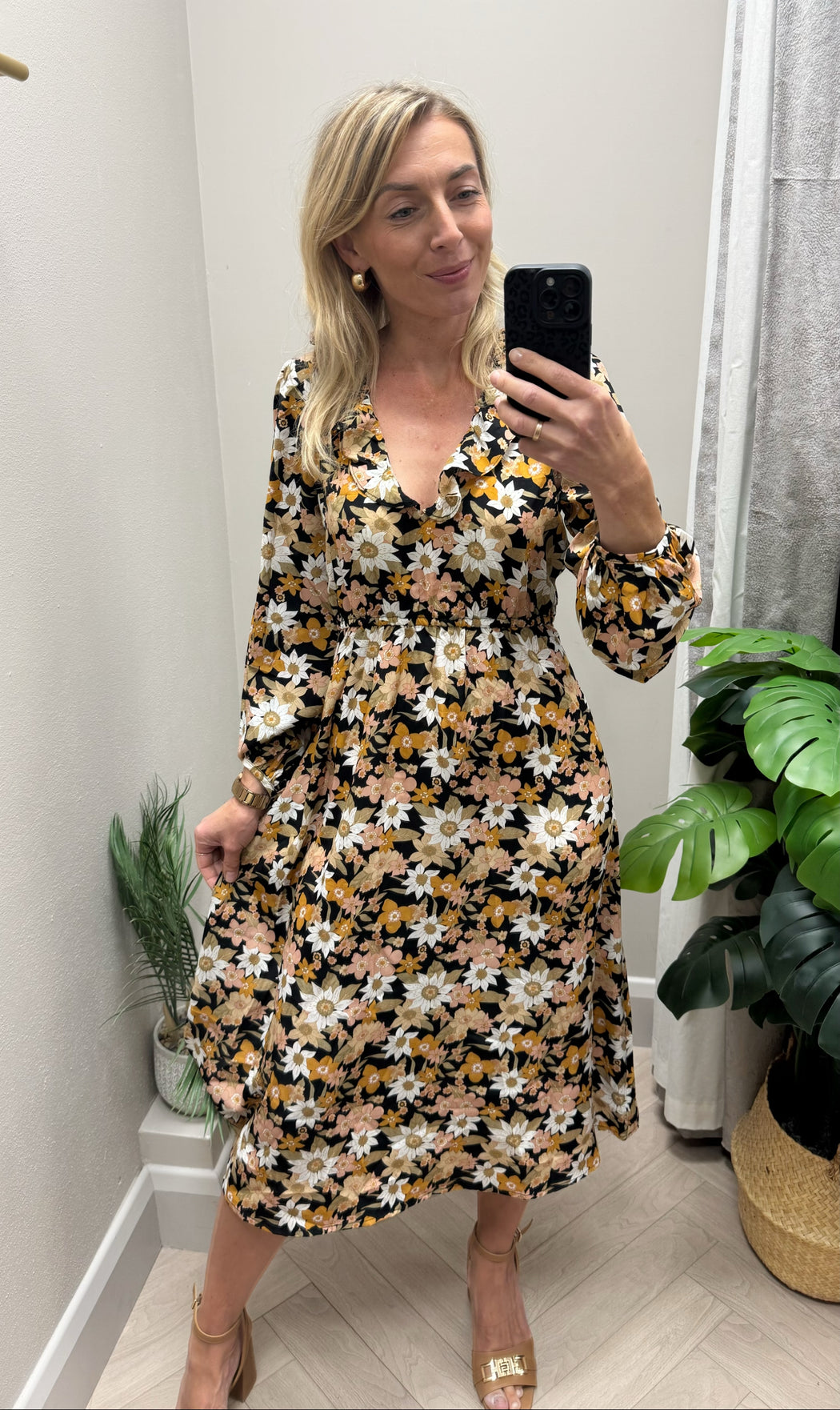 Cinch black floral print dress