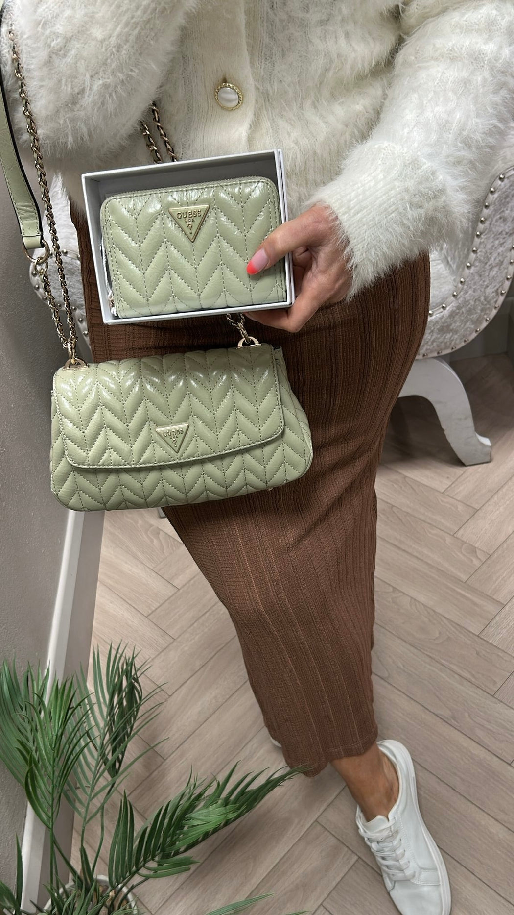 Guess Cheryl Sage shoulder / crossbody Bag TQ972021