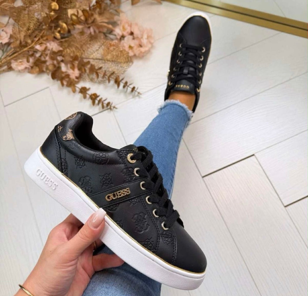 Black guess logo embossed sneaker flfbtzfal12