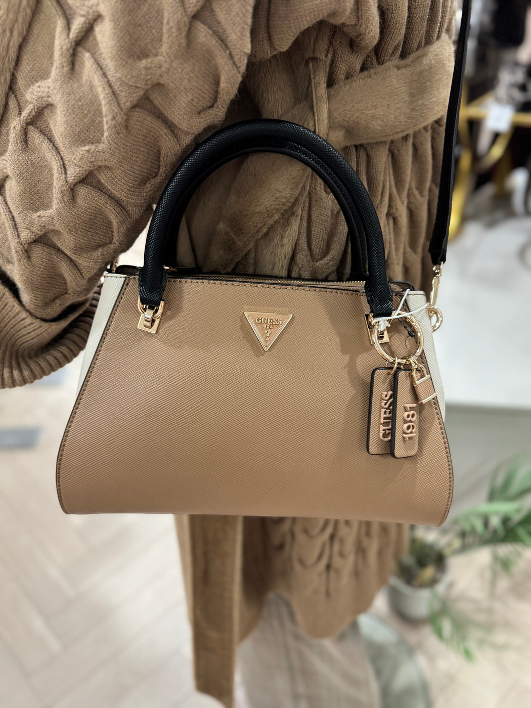 Guess ZG967207 TAN NOELLE II