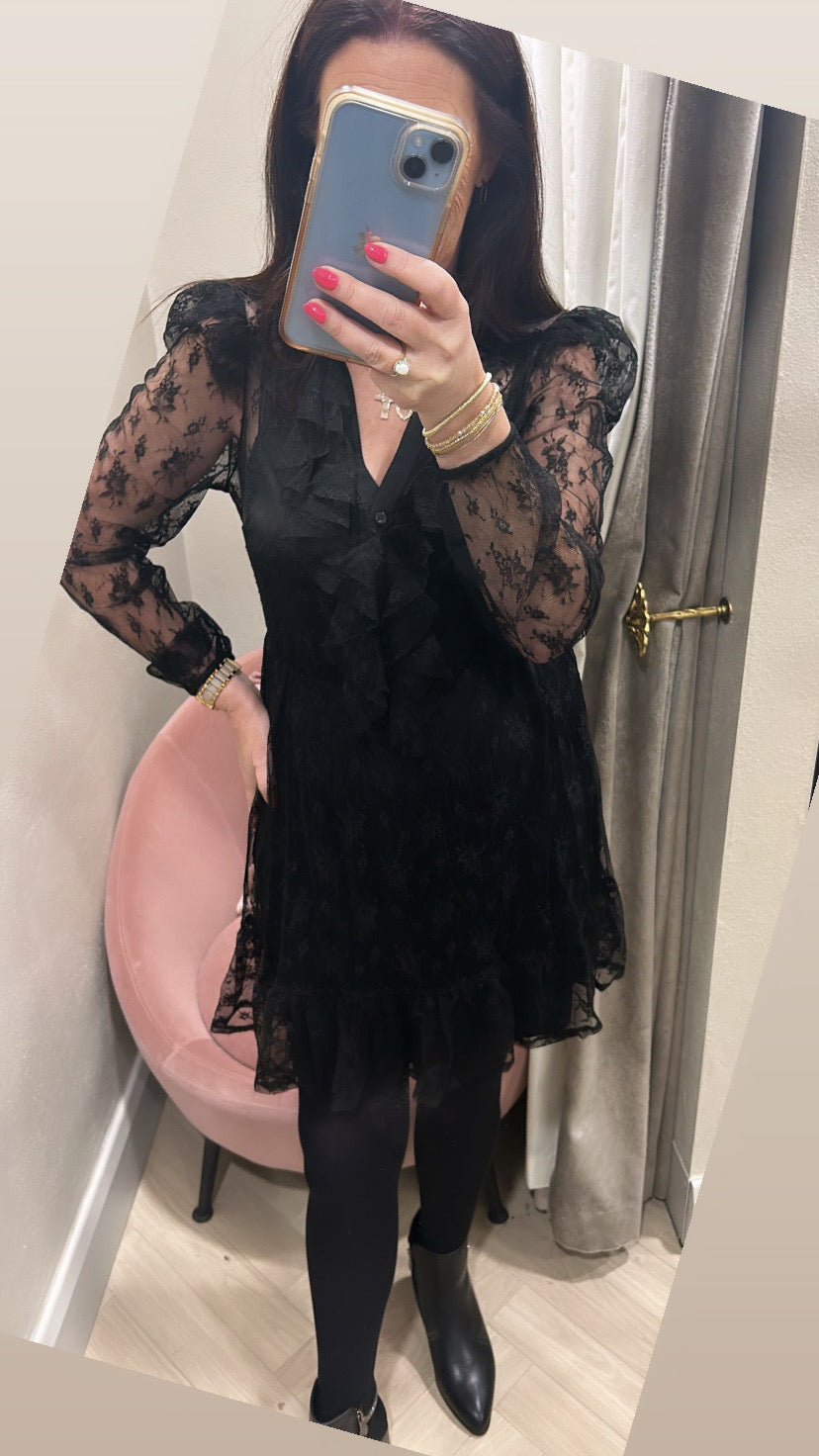 Vicky black lace dress