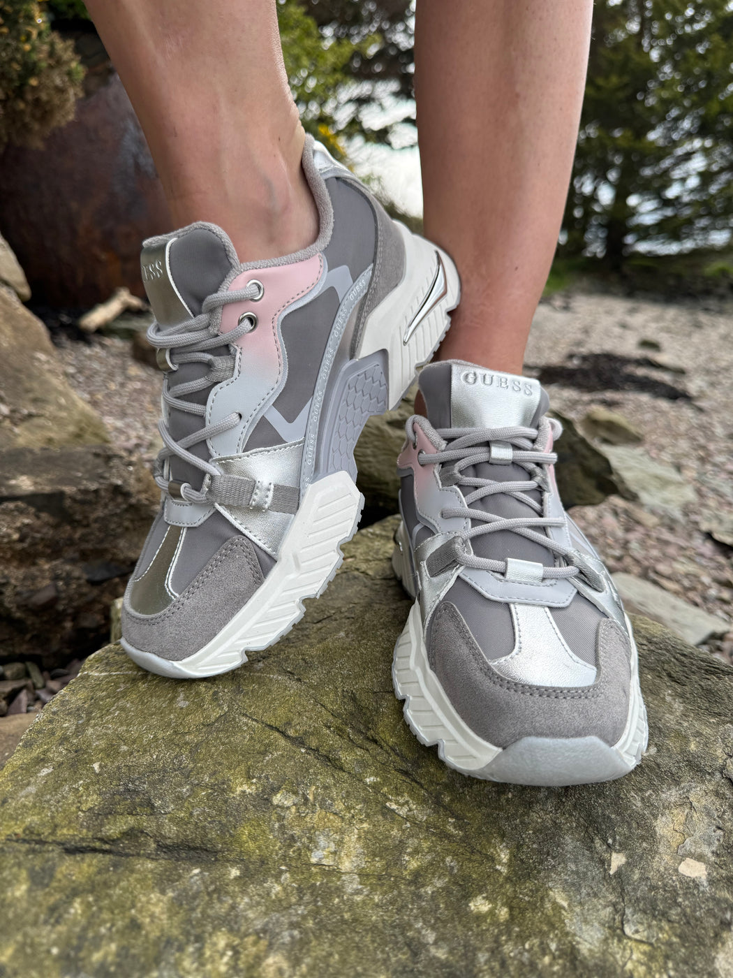 Guess Silver Shine Runners. FLJCR7LEL12