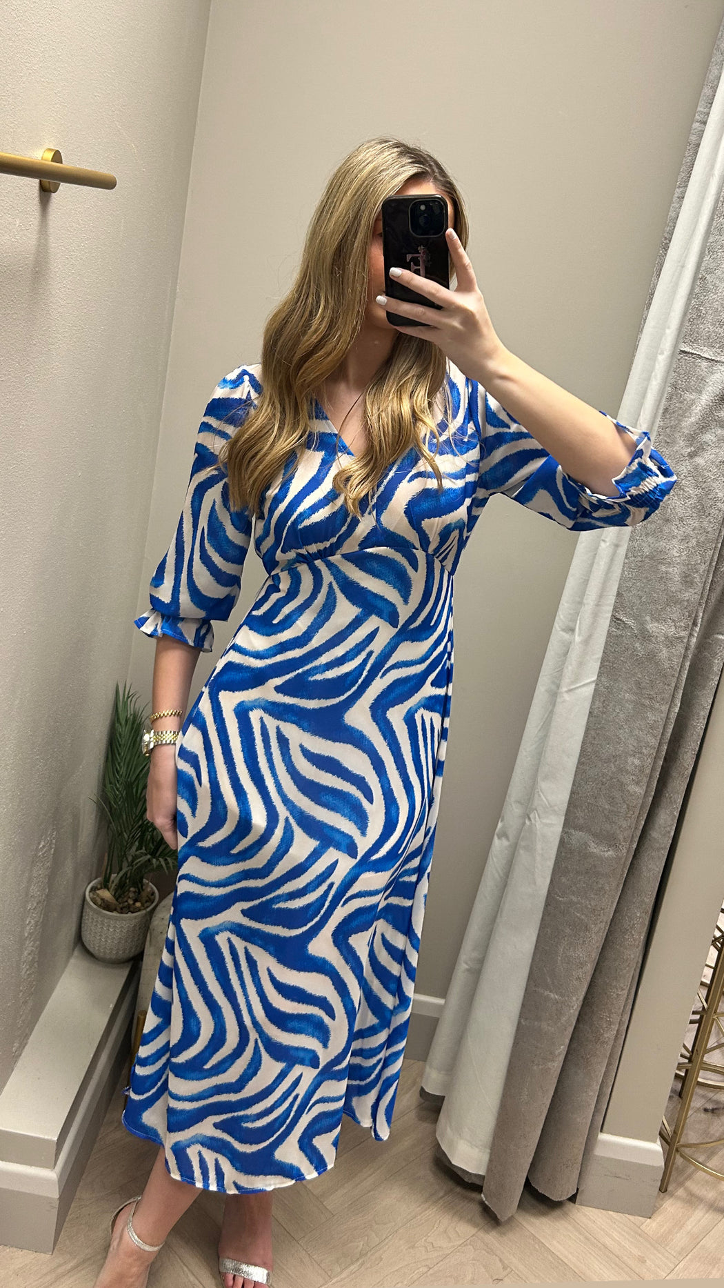 Streasa blue cream stripe midi dress