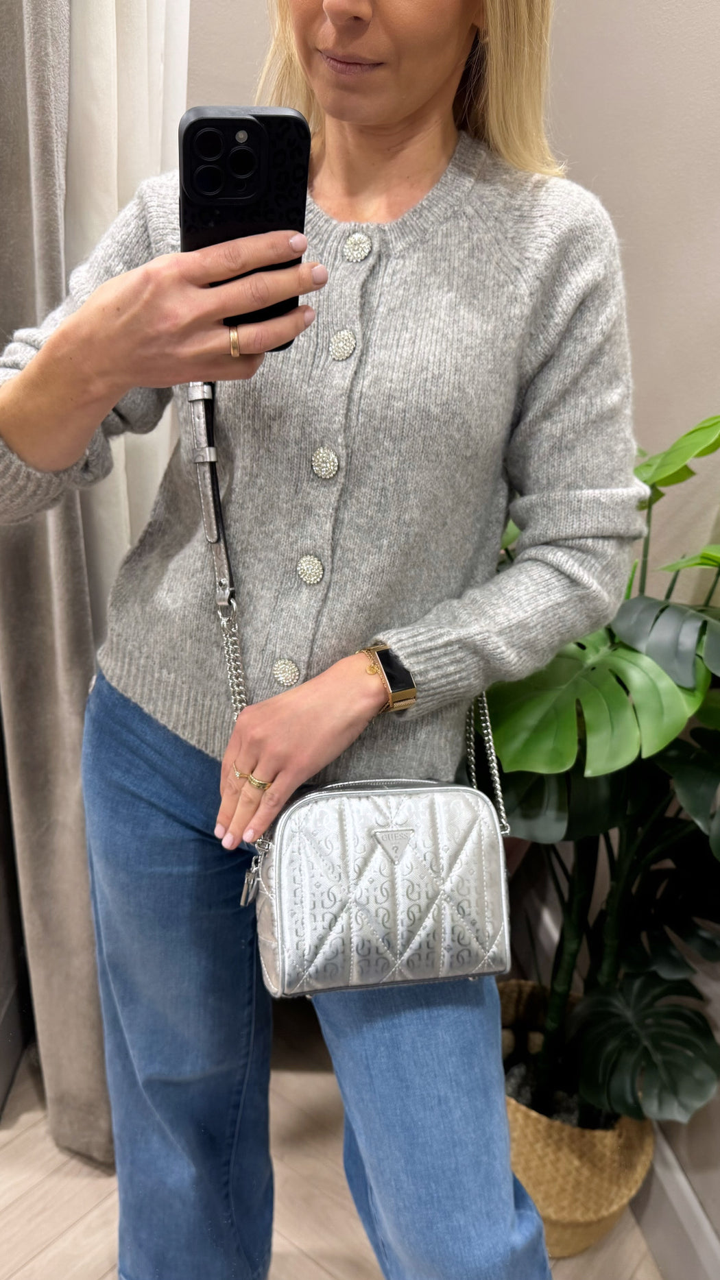 Guess Silver ALDINA Bag. GY966314