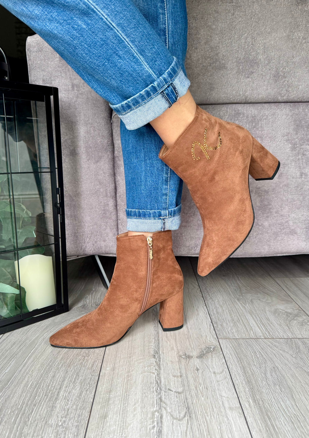 Catterton rustic ankle boots