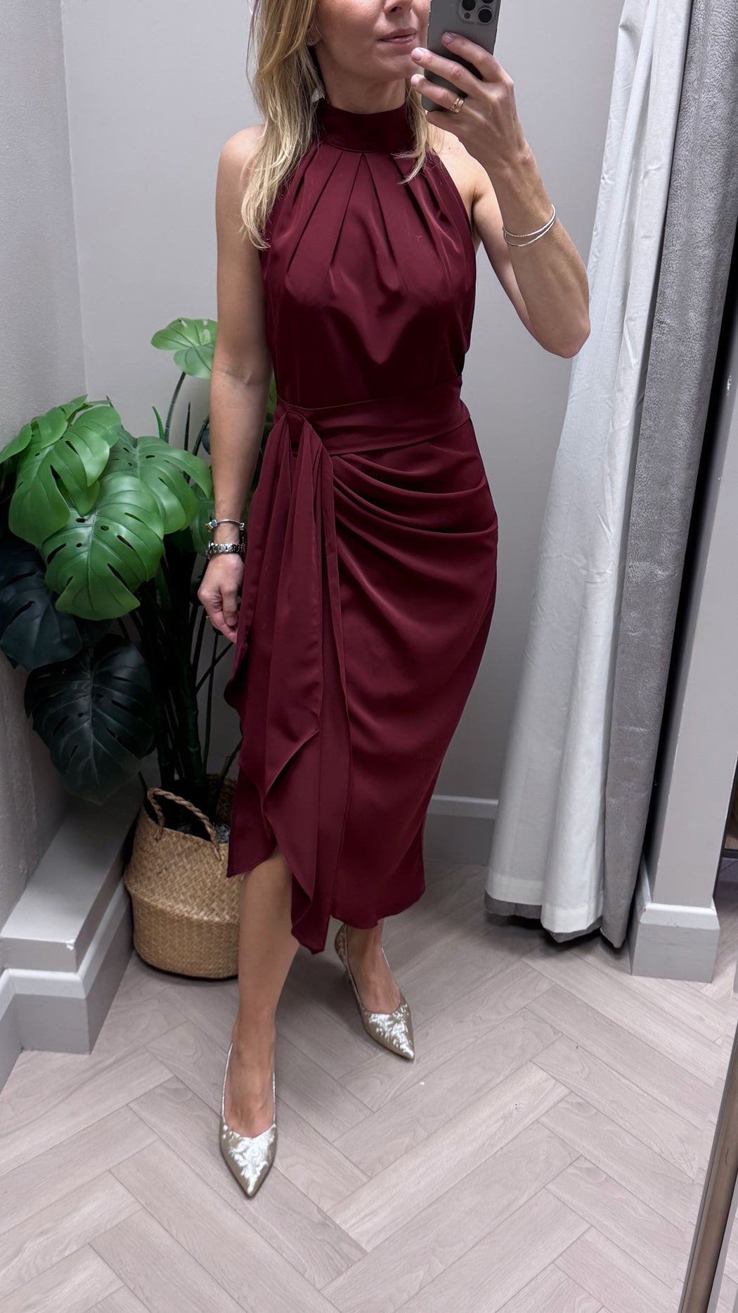 Priya berry Tie Waist Halter Neck Midi Dress
