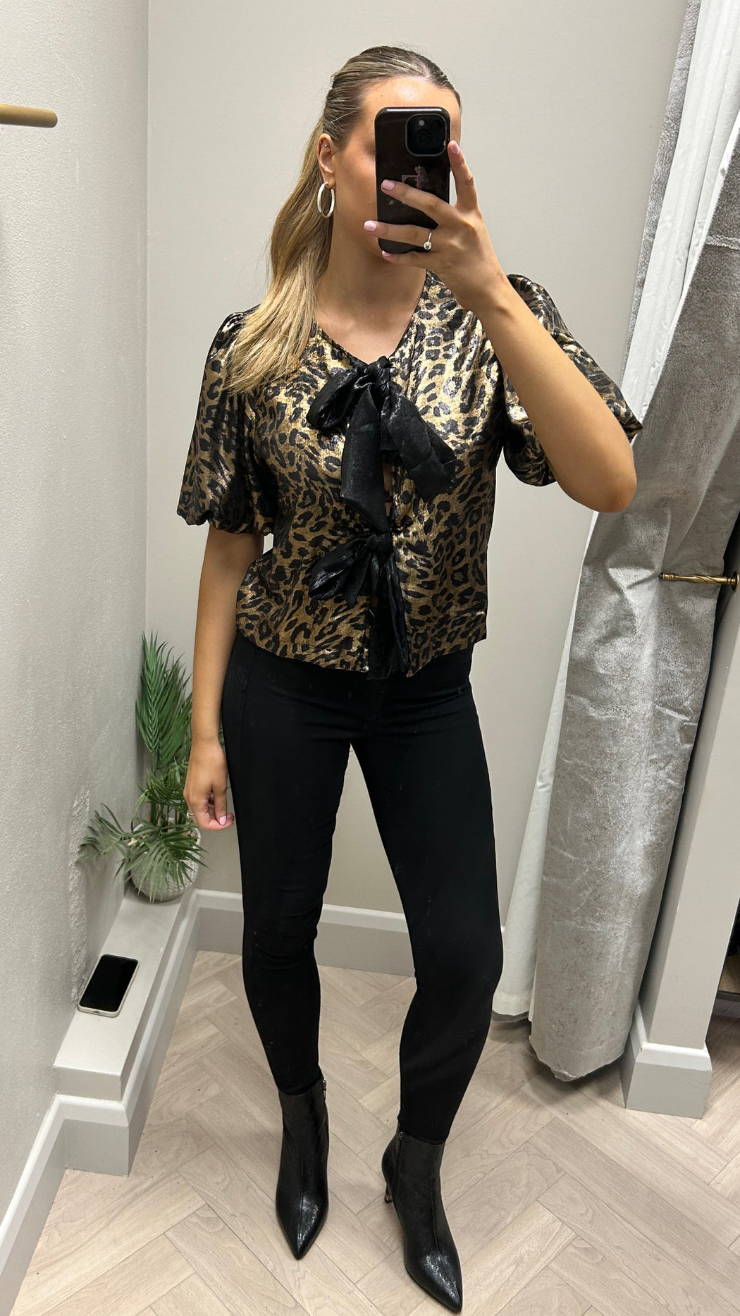 Jodie gold bow leopard top