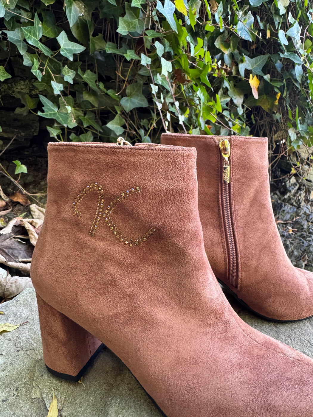Catterton rustic ankle boots