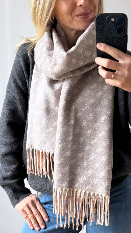 Guess grey/beige scarf AW5423POL03 - GRY