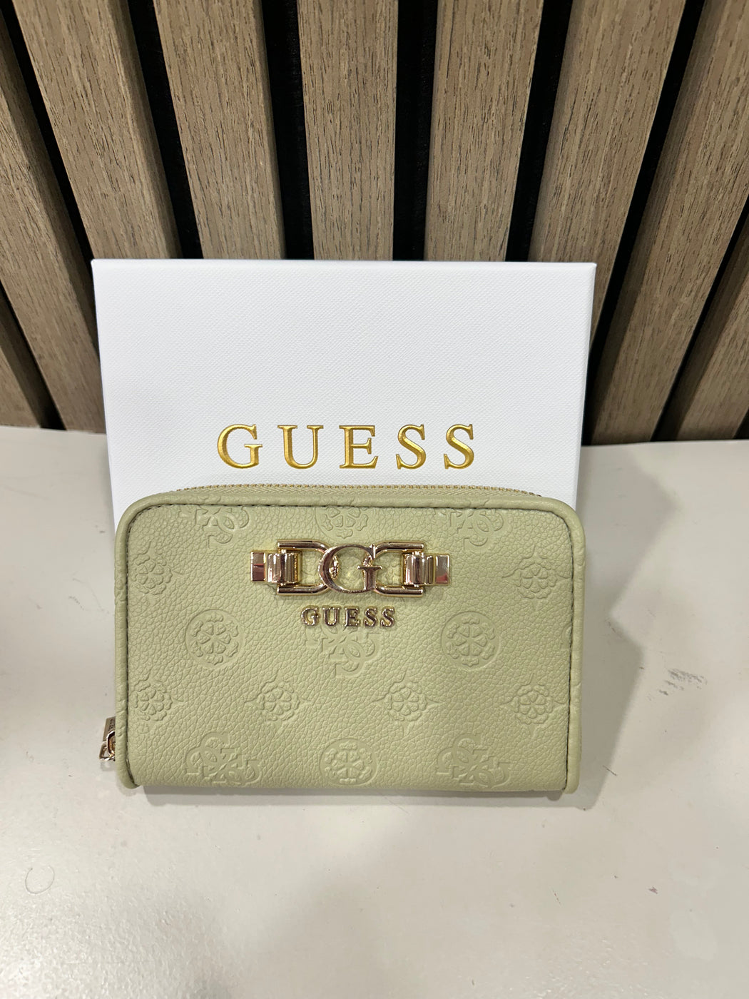 Guess Sage Logo Wallet. ANISE. PD9916140