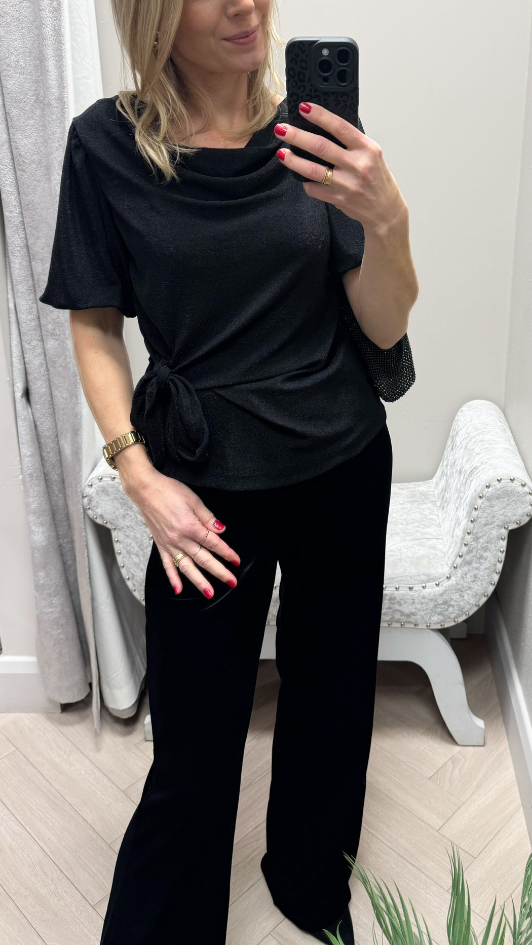Suri black wrap top