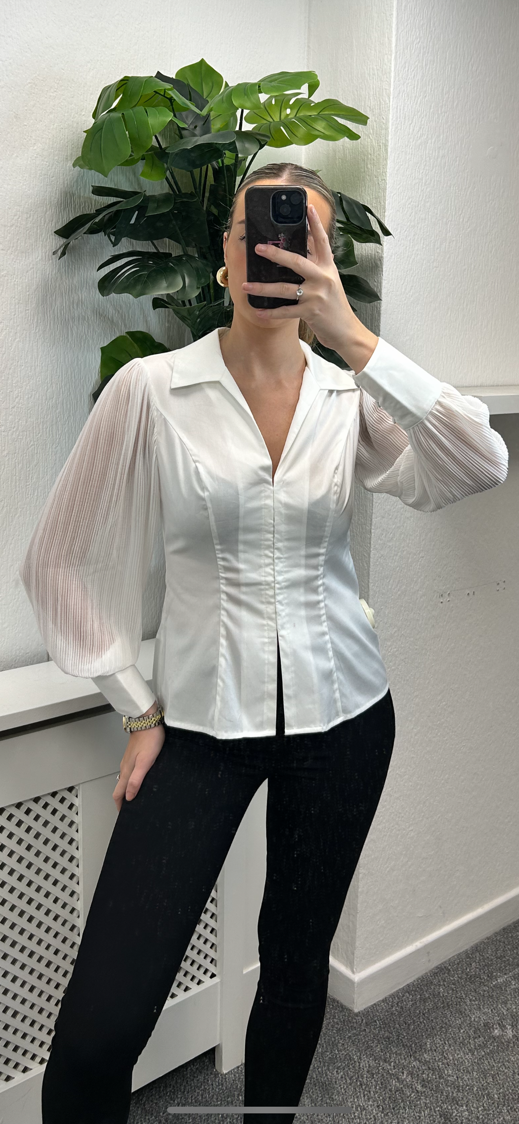 W4rh16 Guess Amara pleated sleeve shirt