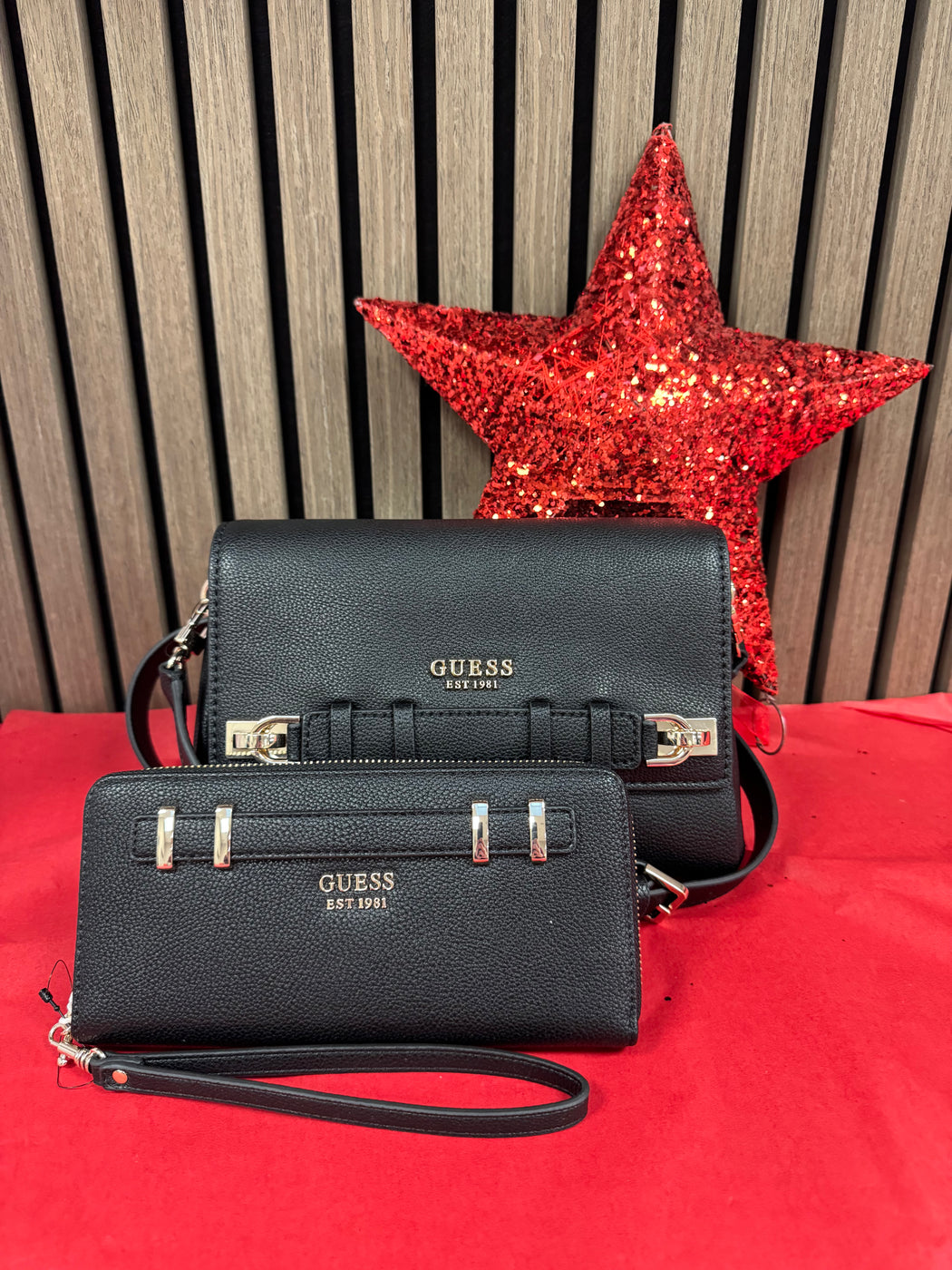 Guess Black GREGORIA Bag. BG854620.