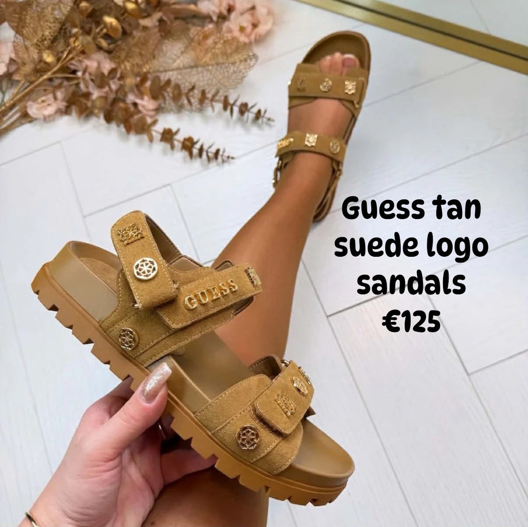 Guess tan suede logo sandals flpflpesu03