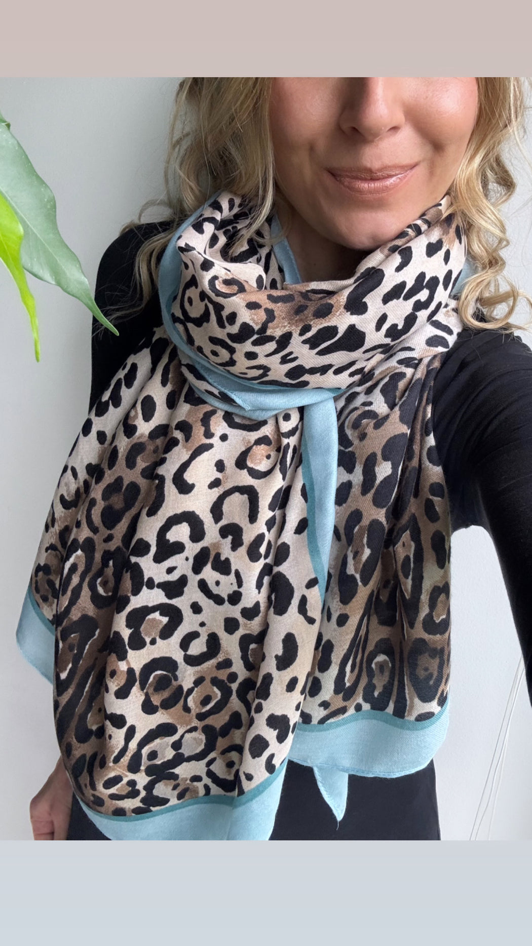 Guess blue animal print AW5495POL03 - LTB