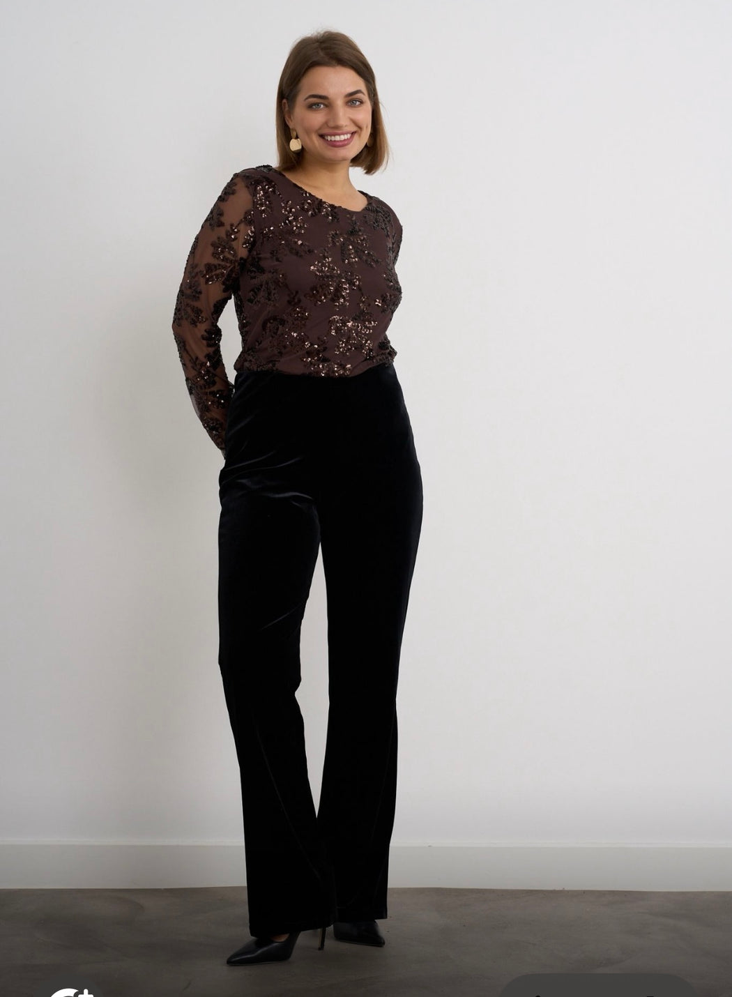 Brown signet sequinned top