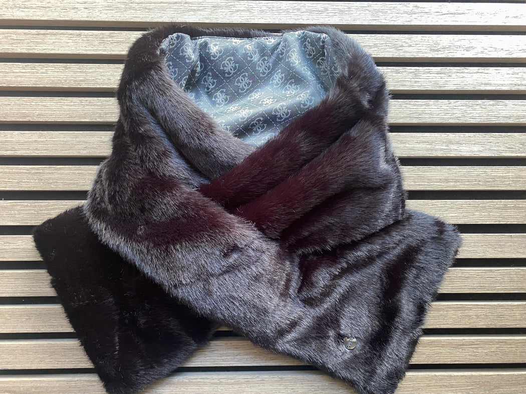 Guess faux fur black  scarf AW5207POL03-BLACK