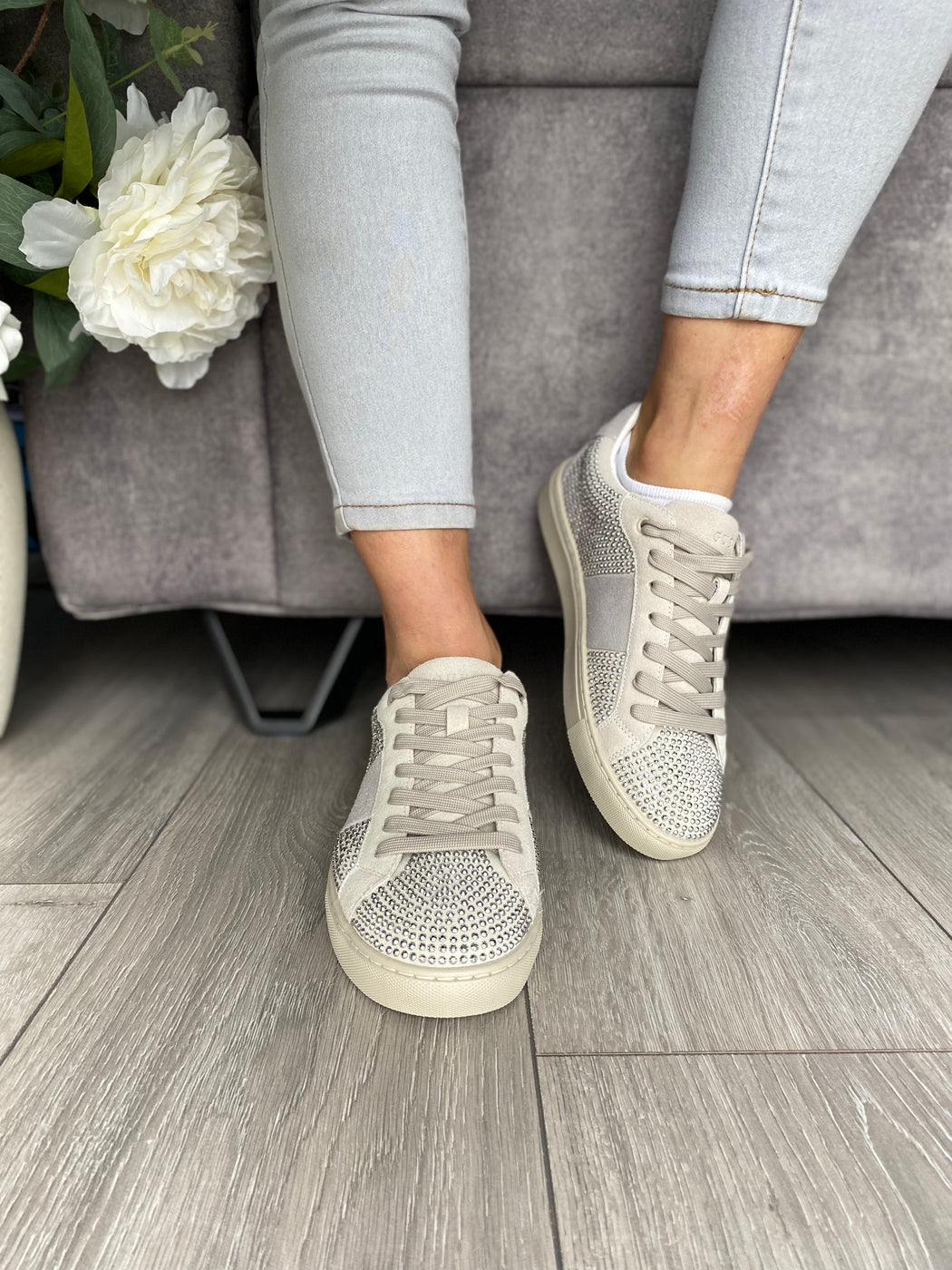 Guess grey diamanté sneaker flptodsue12