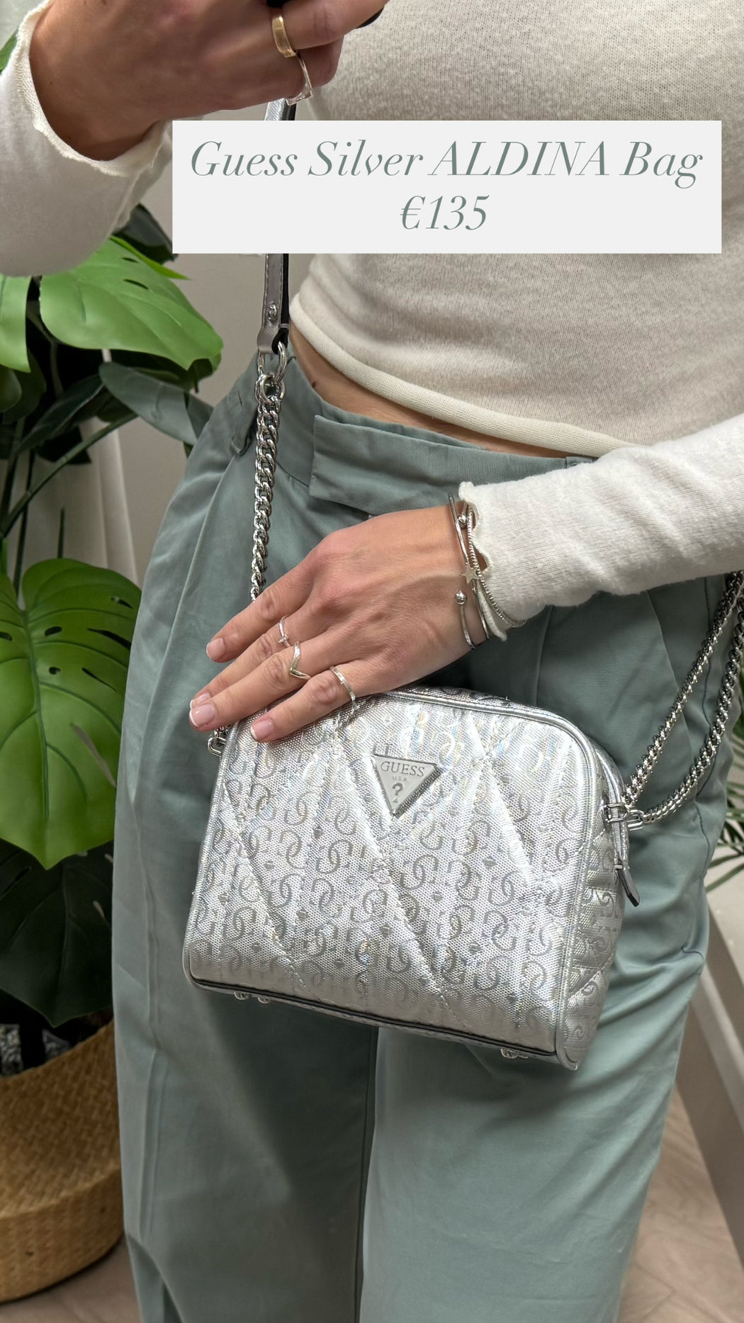Guess Silver ALDINA Bag. GY966314