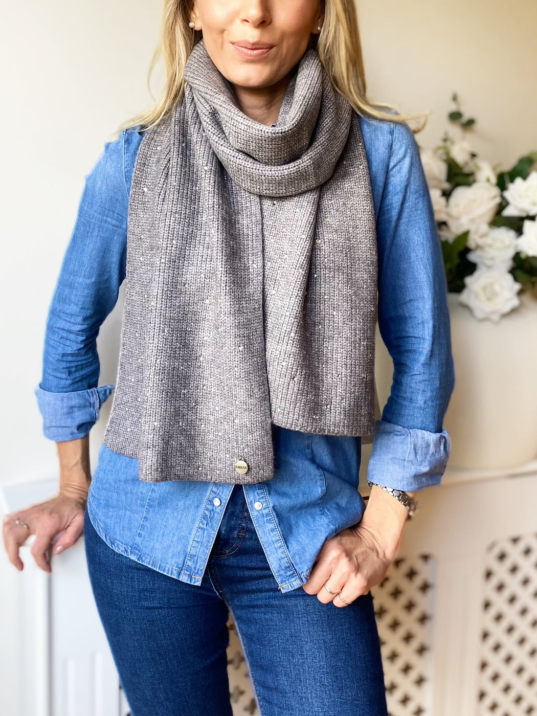 Guess grey diamondé scarf