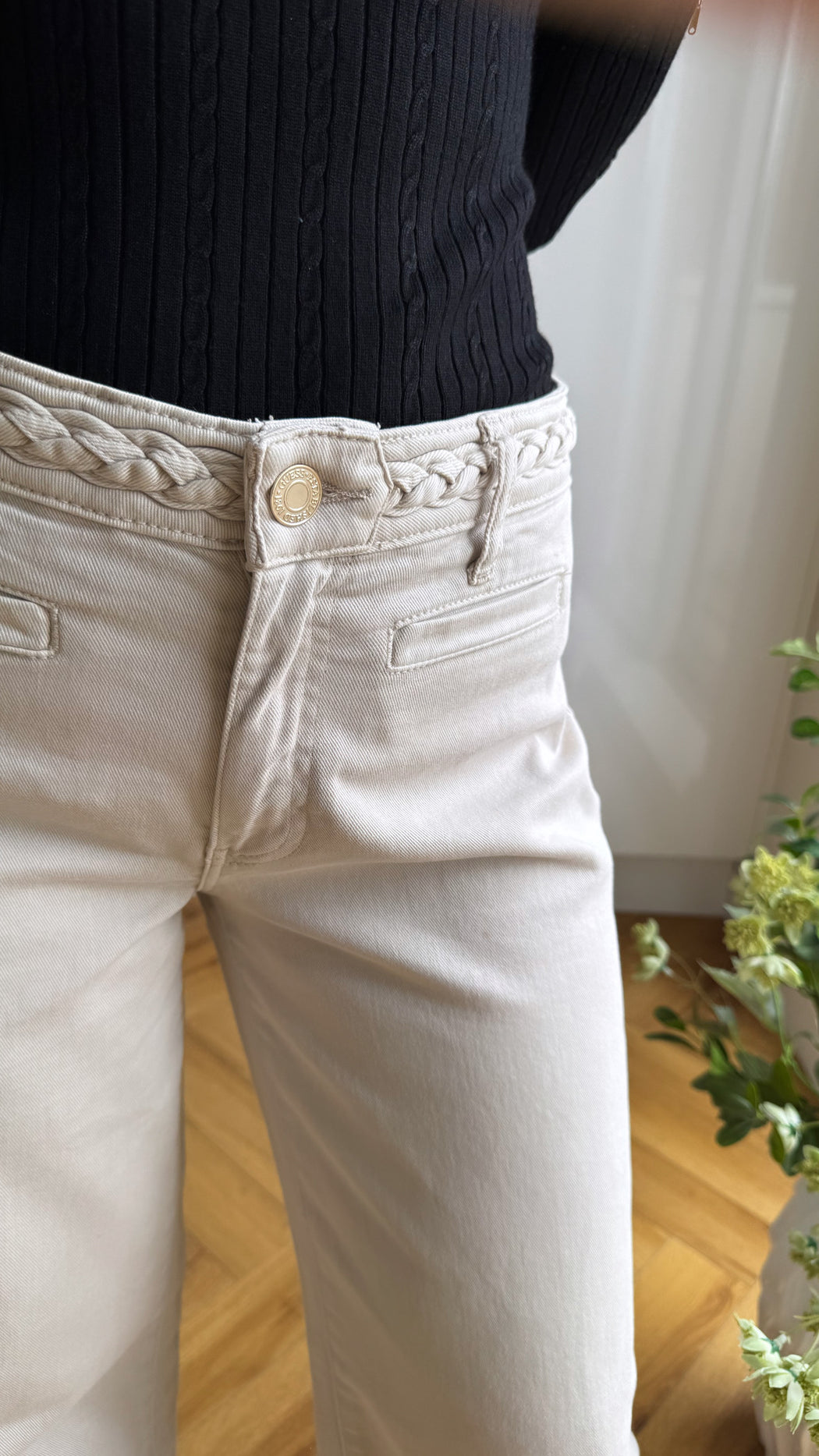 Zoya cream guess cropped jean w6gb15w1886-a115