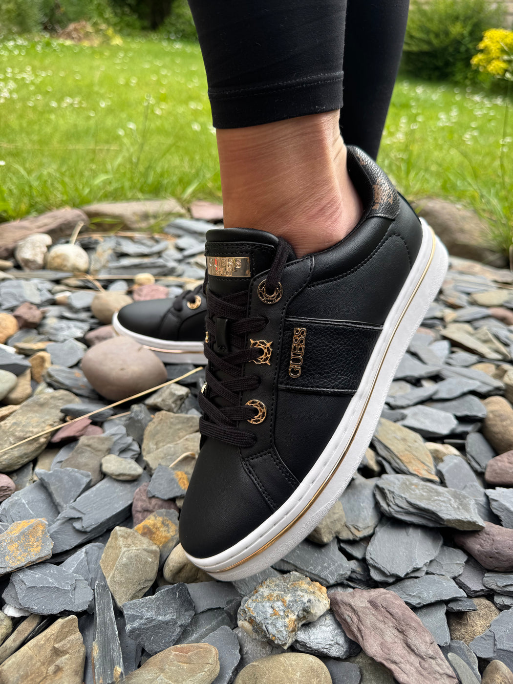 Guess stew black trainer