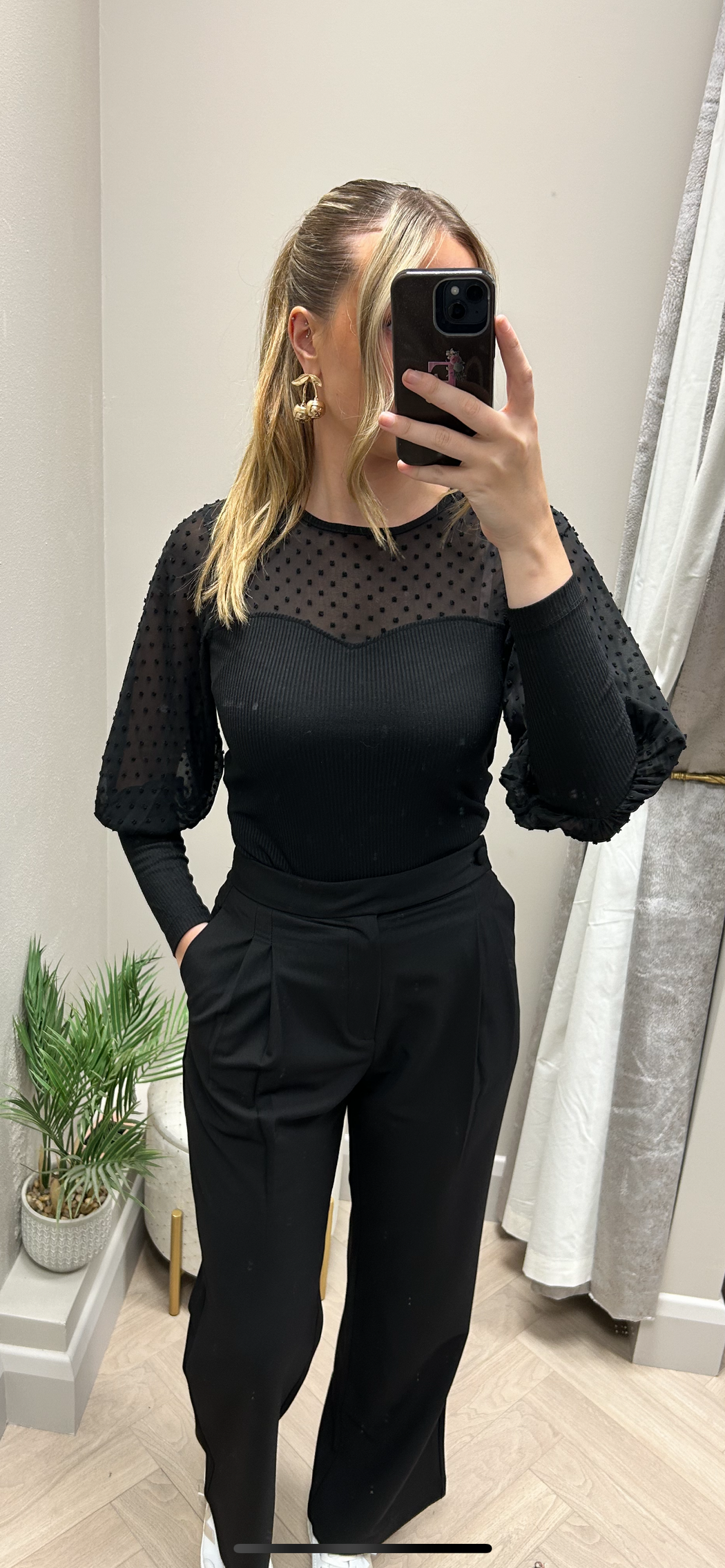 Chicago black mesh top