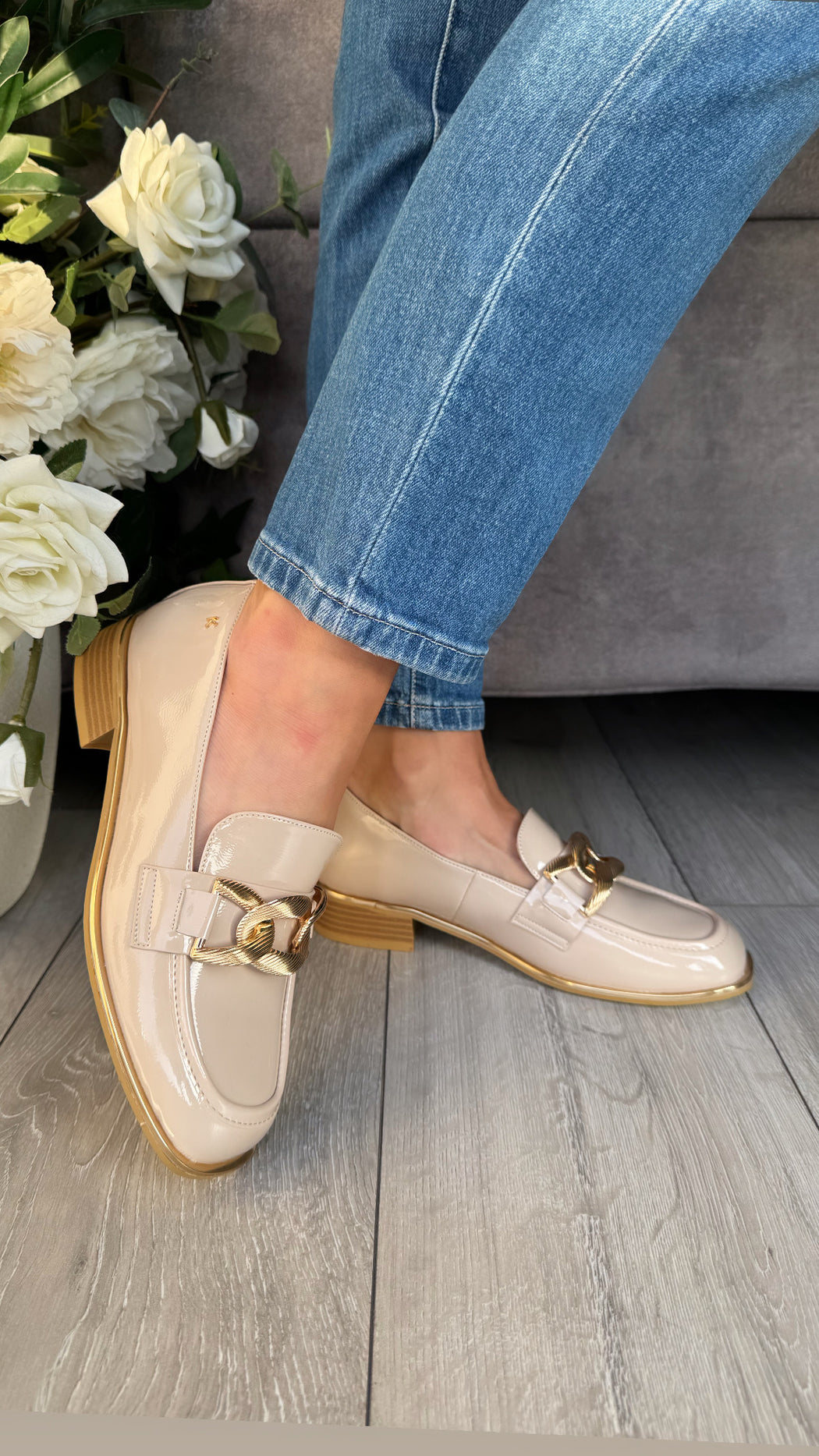 Thames est Blush Loafer