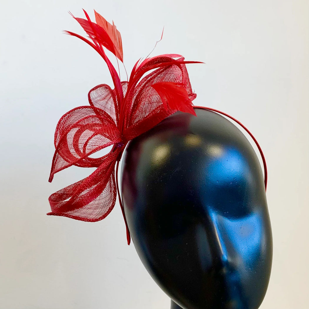 Red megan d02 fascinator