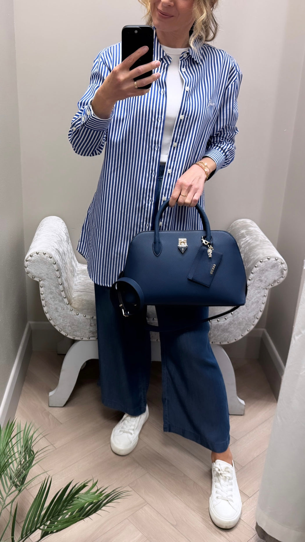 Guess blue and white striped  w6gh39w1849- sbob