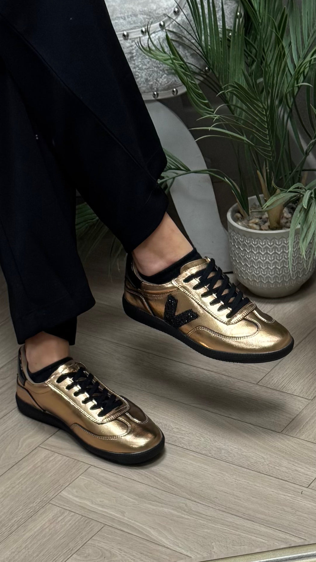 Seventy One Antique Sparkle trainers