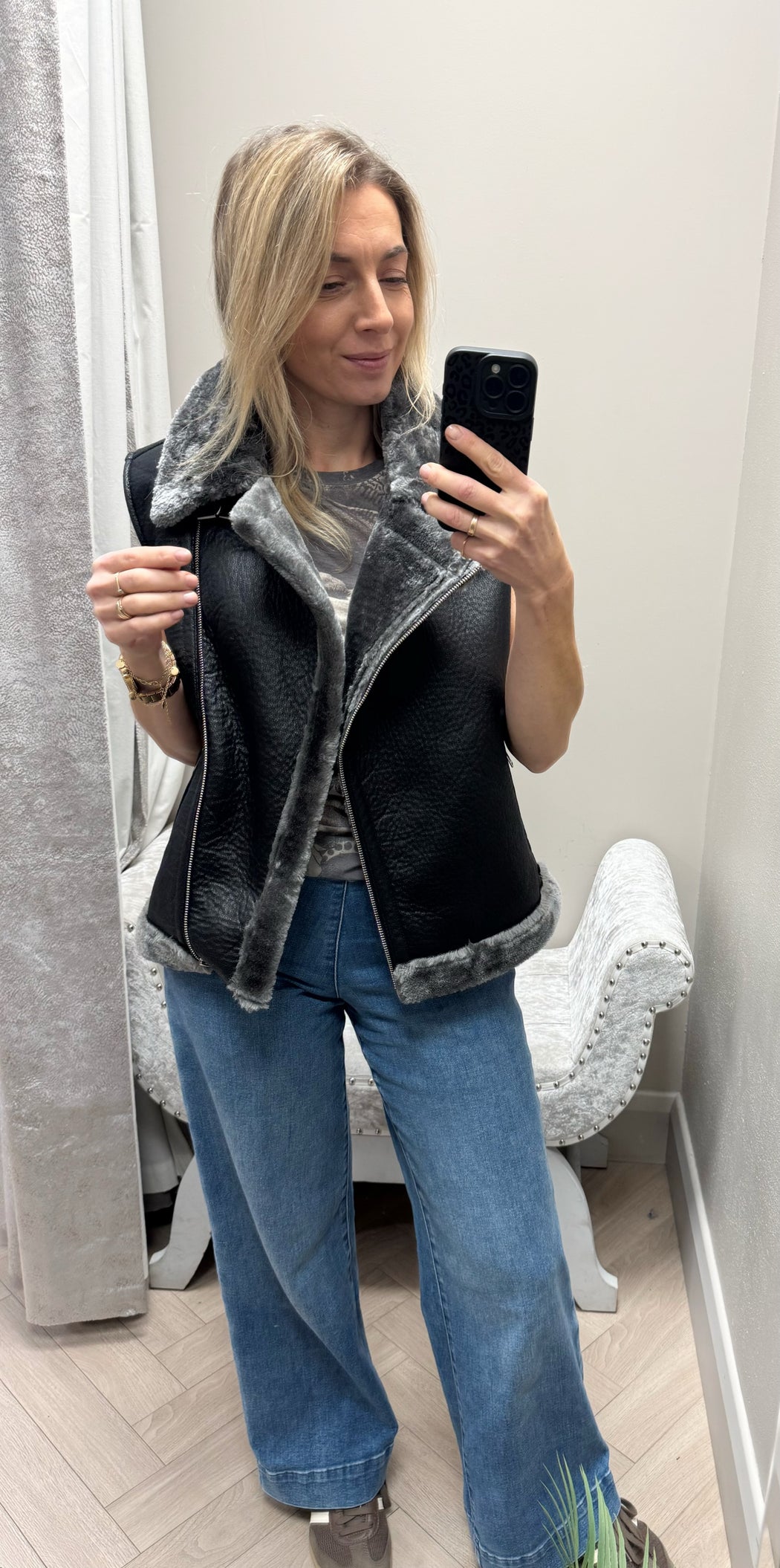 Icy gilet
