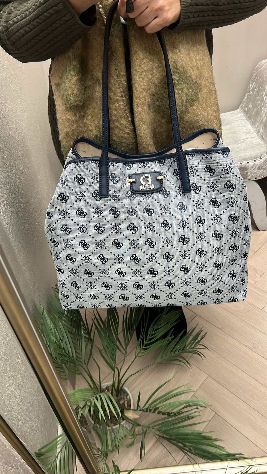 Guess neda jacquard tote bag jp965424