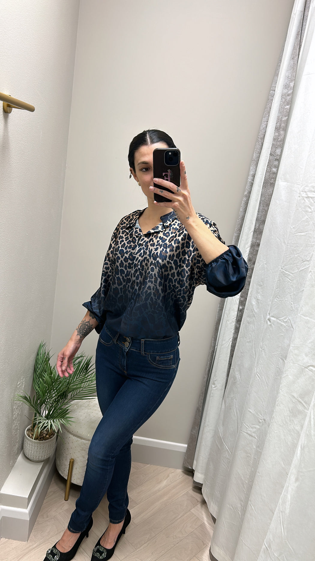 Vela blue leopard print shirt