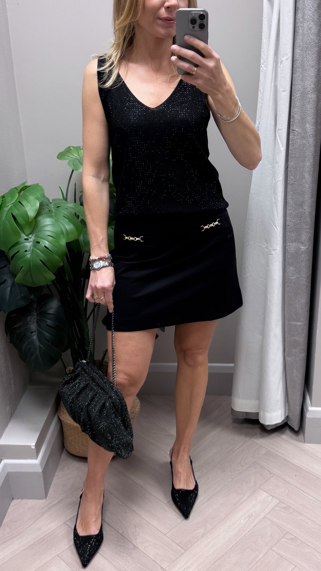 Guess Wanda Chain Mini Skirt W6BD23K6219