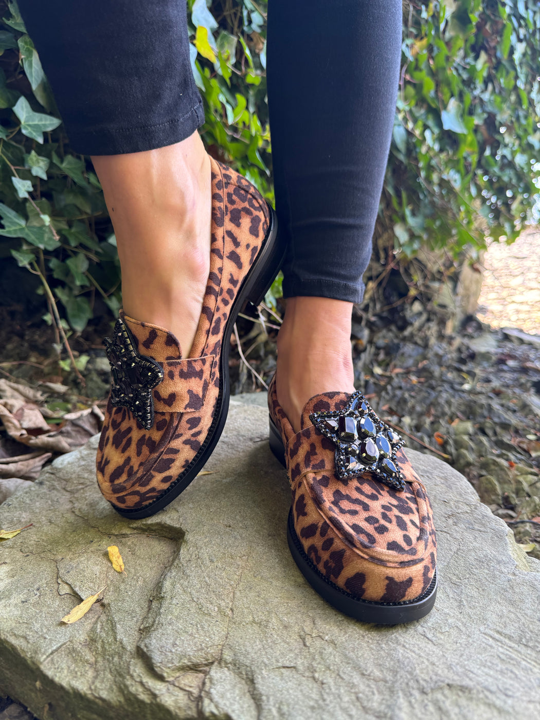 Afyon one leopard star loafer