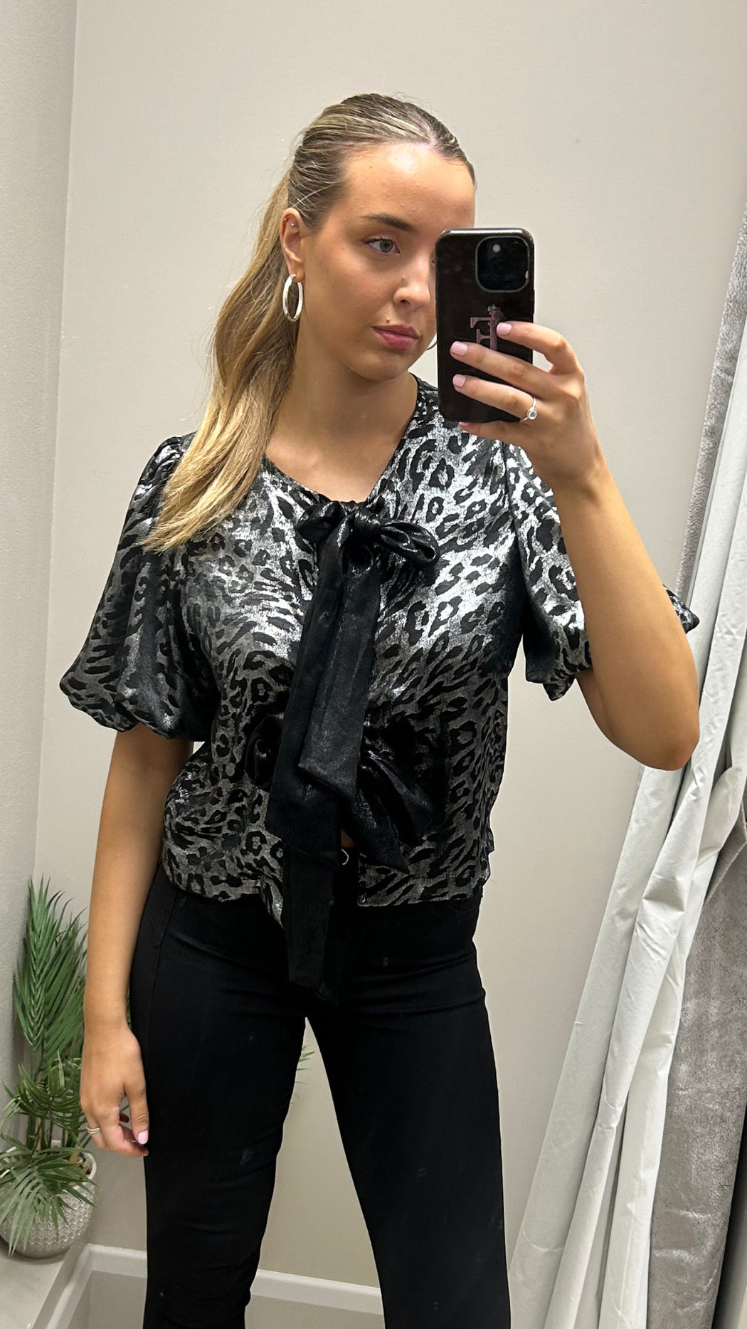 Jodie silver black bow leopard top