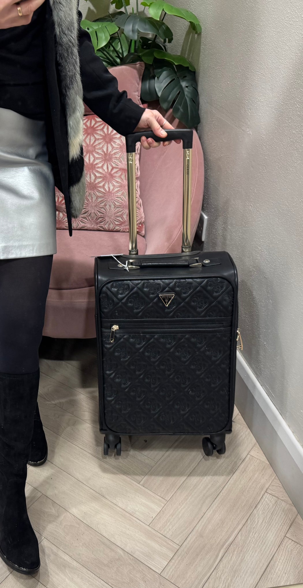 Adelasia guess who I Embossed-4G Logo cabin luggage ql9658983