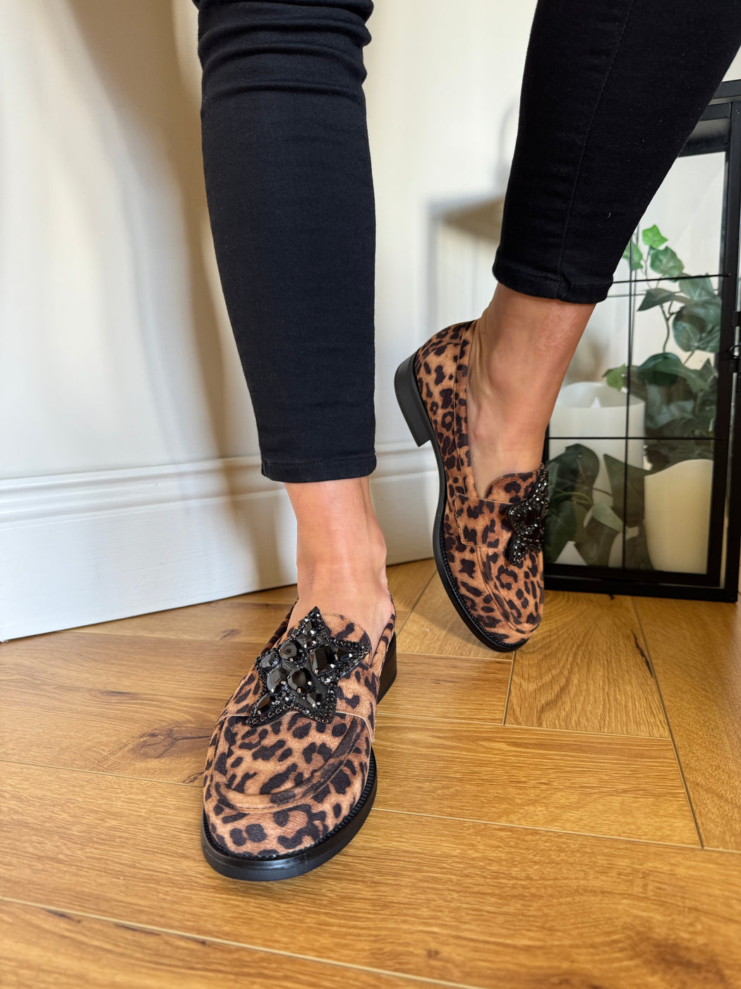Afyon one leopard star loafer