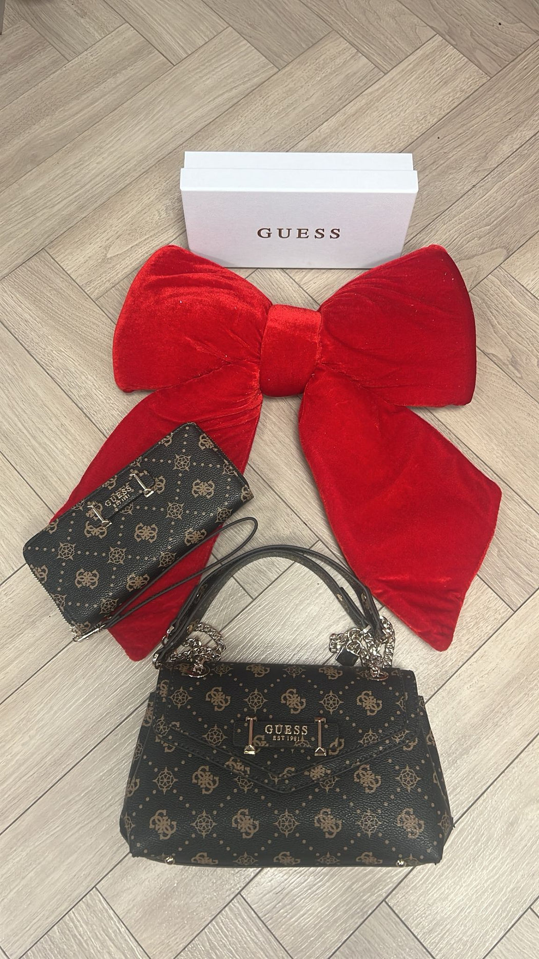 Guess GP9890146 ESPRESSO LOGO SILIA SLG