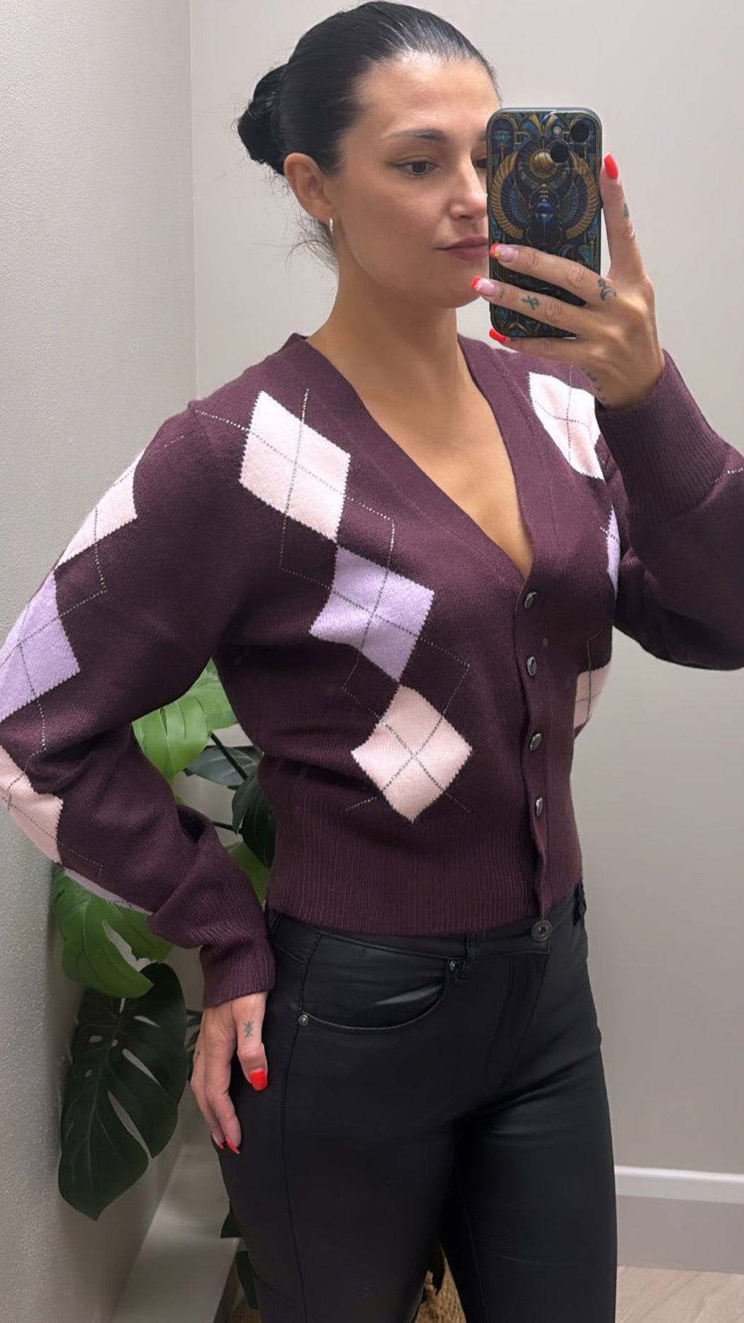 Guess Gracie Argyle Cardigan Burgundy. W6BR47Z1446