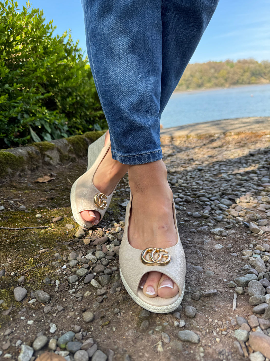 Duytrink blush wedge