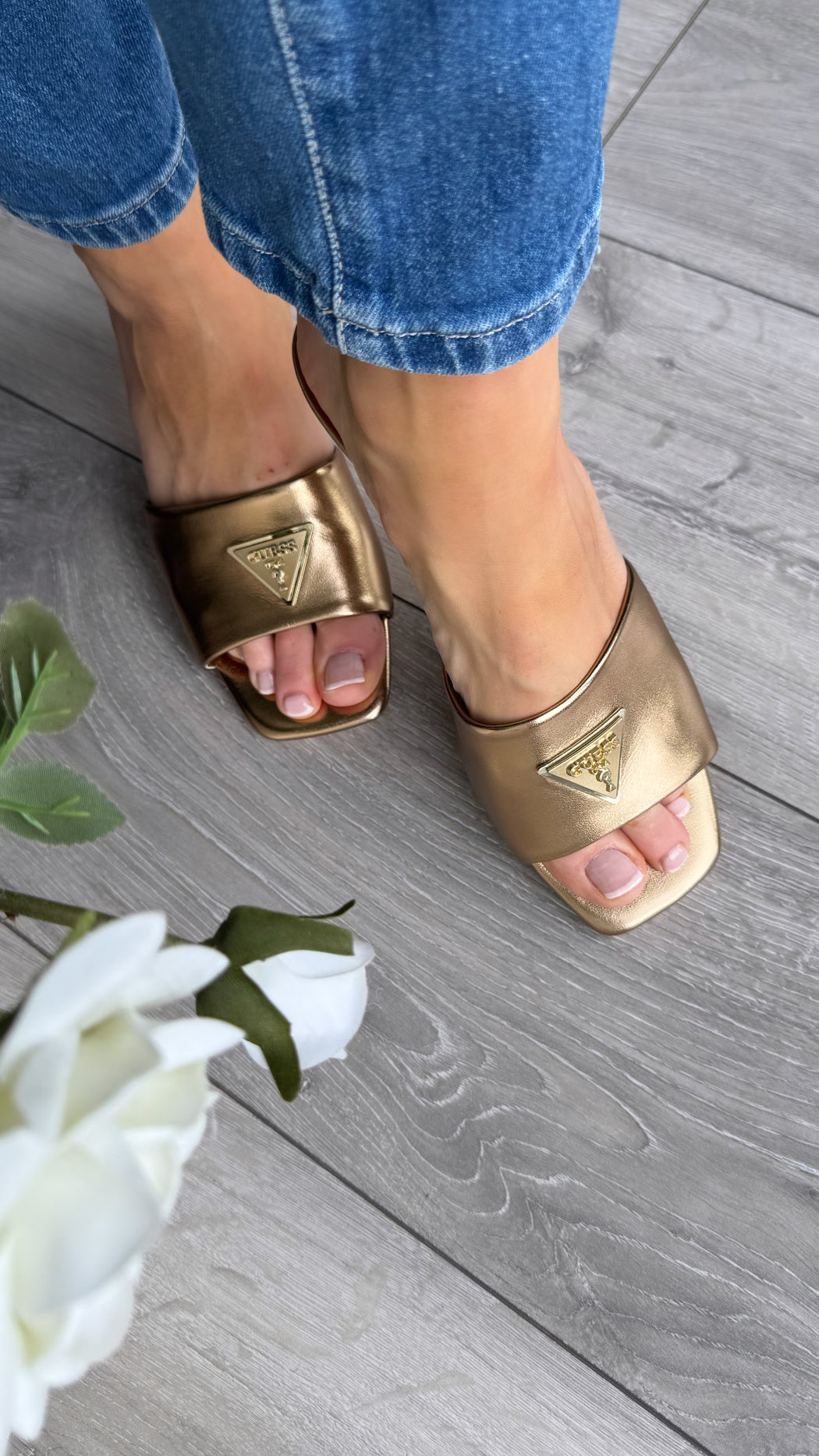 Guess bronze kitten heel mule FLJLUSLEL03