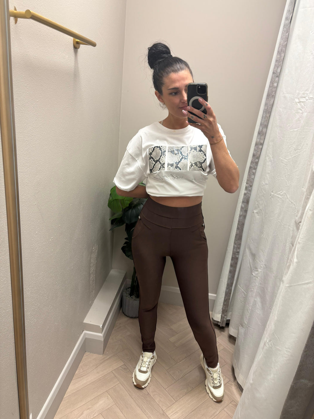 Veny python tee